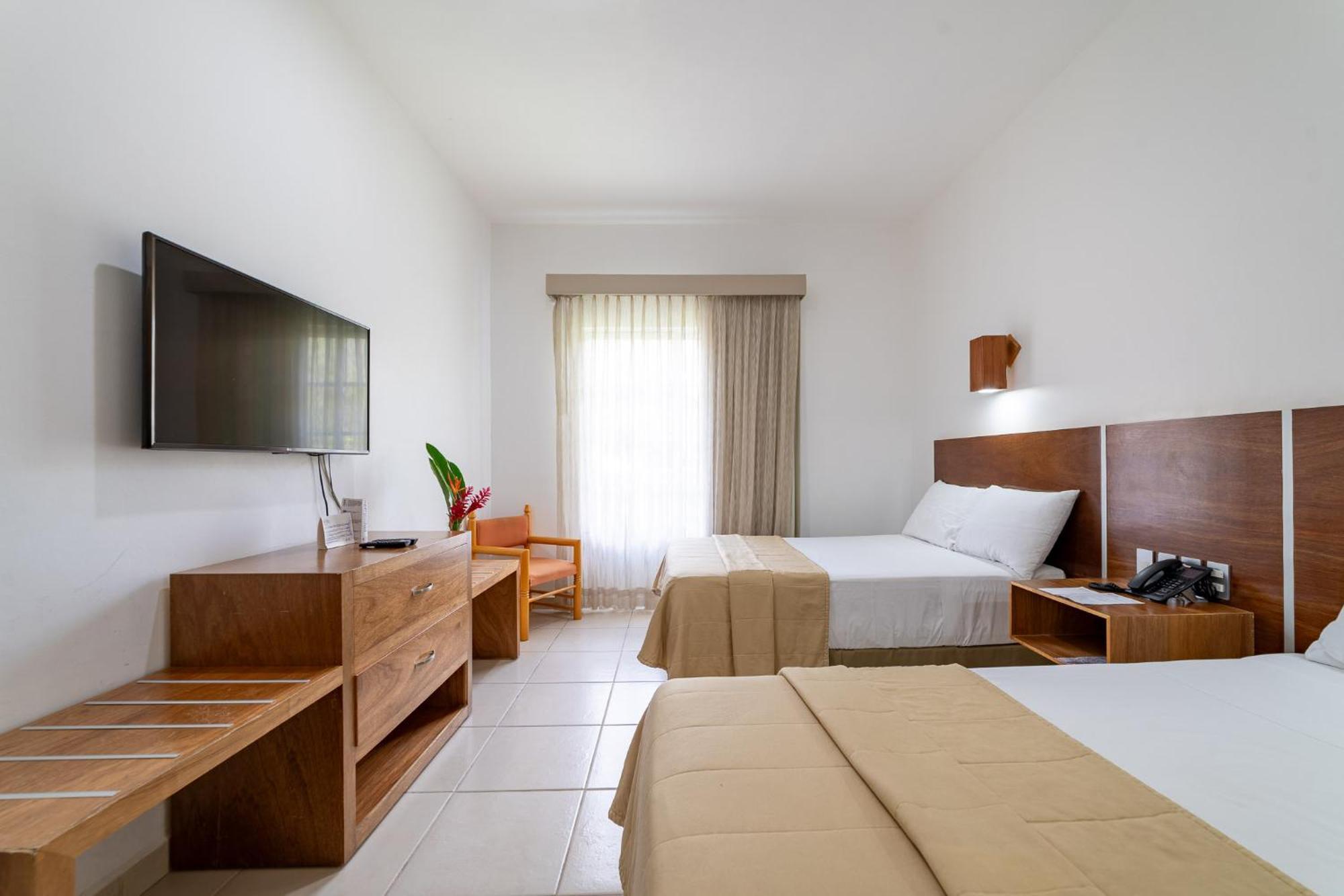 Hotel Castillo Huatulco & Beach Club Santa Cruz Huatulco Kültér fotó