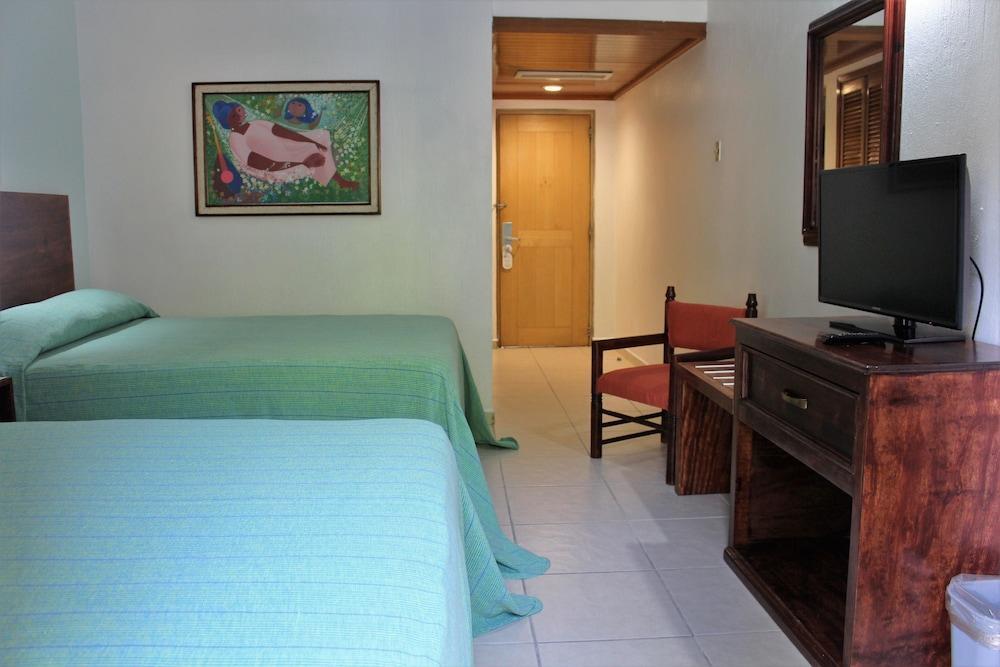 Hotel Castillo Huatulco & Beach Club Santa Cruz Huatulco Kültér fotó